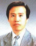대학교수인 송영진의 대표 이미지