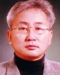 신문인인 안희진의 대표 이미지