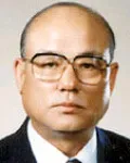 (전직)정무직공무원, (전직)행정공무원, (전직)증권인인 김영일의 대표 이미지