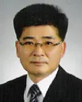 대학교수인 정용성의 대표 이미지
