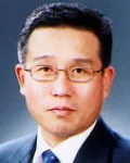 증권인인 신동순의 대표 이미지