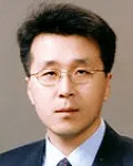 대학교수인 장덕진의 대표 이미지