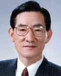 (전직)대학총장, (전직)대학교수인 홍신희의 대표 이미지