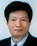(전직)대학교수, (전직)입법공무원, (전직)정당인인 김옥암의 대표 이미지