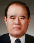(전직)공인노무사인 김용포의 대표 이미지