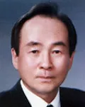 대학교수인 고의장의 대표 이미지