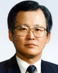 변호사, (전직)판사인 최광률의 대표 이미지