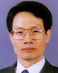 변호사, (전직)판사인 강동세의 대표 이미지