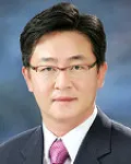 대학교수인 홍용표의 대표 이미지