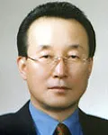 출판인, (전직)신문인인 조용우의 대표 이미지