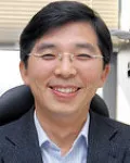 대학교수인 박지웅의 대표 이미지