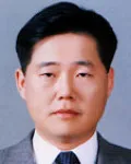 변호사, (전직)판사인 이석웅의 대표 이미지