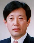 (전직)국영기업인, (전직)행정공무원인 류병찬의 대표 이미지