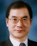 변호사, (전직)판사인 강용현의 대표 이미지