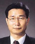 변호사, (전직)판사인 백철우의 대표 이미지