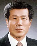 (전직)대학교수, (전직)신문기자, (전직)기업인인 권순용의 대표 이미지