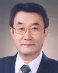 (전직)연구인인 염기대의 대표 이미지