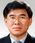 대학교수인 추창엽의 대표 이미지
