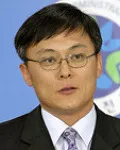 행정공무원인 강성주의 대표 이미지