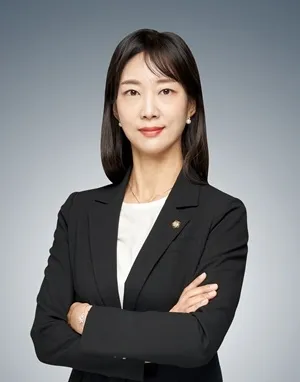 판사인 박나리의 대표 이미지