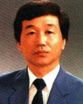 대학교수인 이용인의 대표 이미지