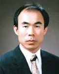 대학교수인 이은우의 대표 이미지
