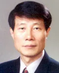 행정공무원인 추경균의 대표 이미지