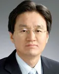 신문기자인 장기영의 대표 이미지