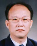 대학교수인 최영식의 대표 이미지