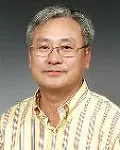 대학교수, 시인, 수필가인 이석원의 대표 이미지