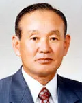 (전직)사회기관단체인, (전직)군인, (전직)국영기업인인 홍은표의 대표 이미지