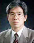 대학교수인 윤수영의 대표 이미지