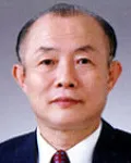 대학교수, (전직)의사인 유동준의 대표 이미지