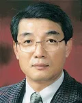 대학교수인 박영인의 대표 이미지
