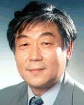 (전직)신문기자인 서희건의 대표 이미지