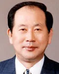 기업인, (전직)보험인인 명호근의 대표 이미지