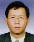 변호사, (전직)검사인 김성찬의 대표 이미지