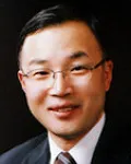 변호사, 대학교수, (전직)사법공무원인 김용섭의 대표 이미지