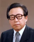 기업인, (전직)대학교수인 김영일의 대표 이미지