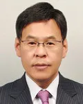 (전직)정무직공무원, (전직)행정공무원인 이병진의 대표 이미지