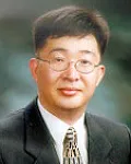 대학교수인 이광훈의 대표 이미지