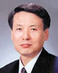 변호사, (전직)검사인 김윤성의 대표 이미지