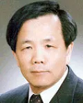 (전직)연구인, (전직)언론인인 김덕중의 대표 이미지