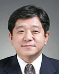 변호사, (전직)검사인 조춘의 대표 이미지