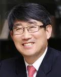 대학교수인 윤영철의 대표 이미지