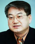 신문기자인 남상인의 대표 이미지