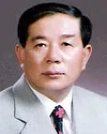 방송인인 윤용선의 대표 이미지