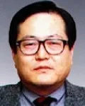 대학교수, (전직)신문기자인 윤석홍의 대표 이미지