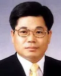 대학교수인 윤기관의 대표 이미지