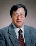 대학교수인 이능주의 대표 이미지